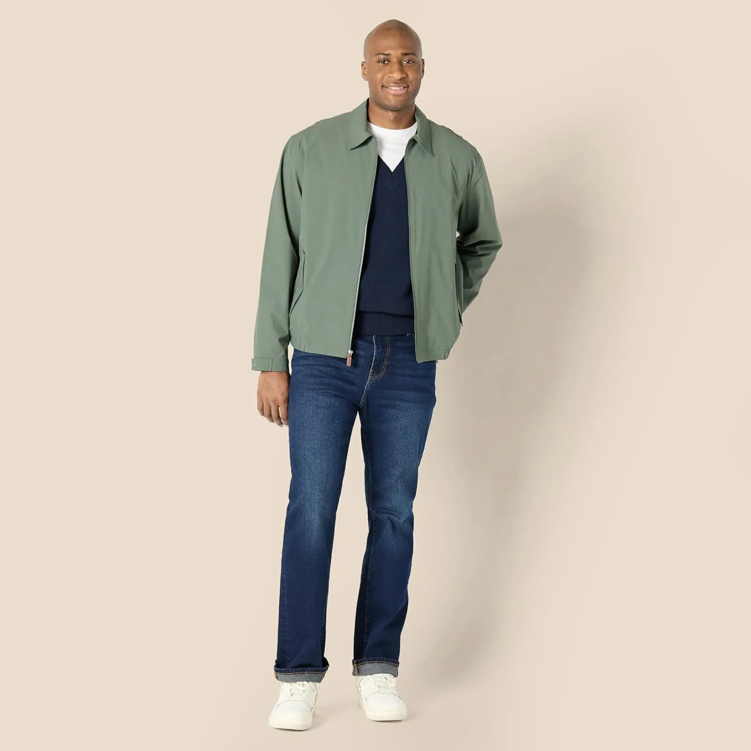 Amazon Essentials Men's Relaxed-Fit Lightweight Stretch Zip-Up Bomber Jacket