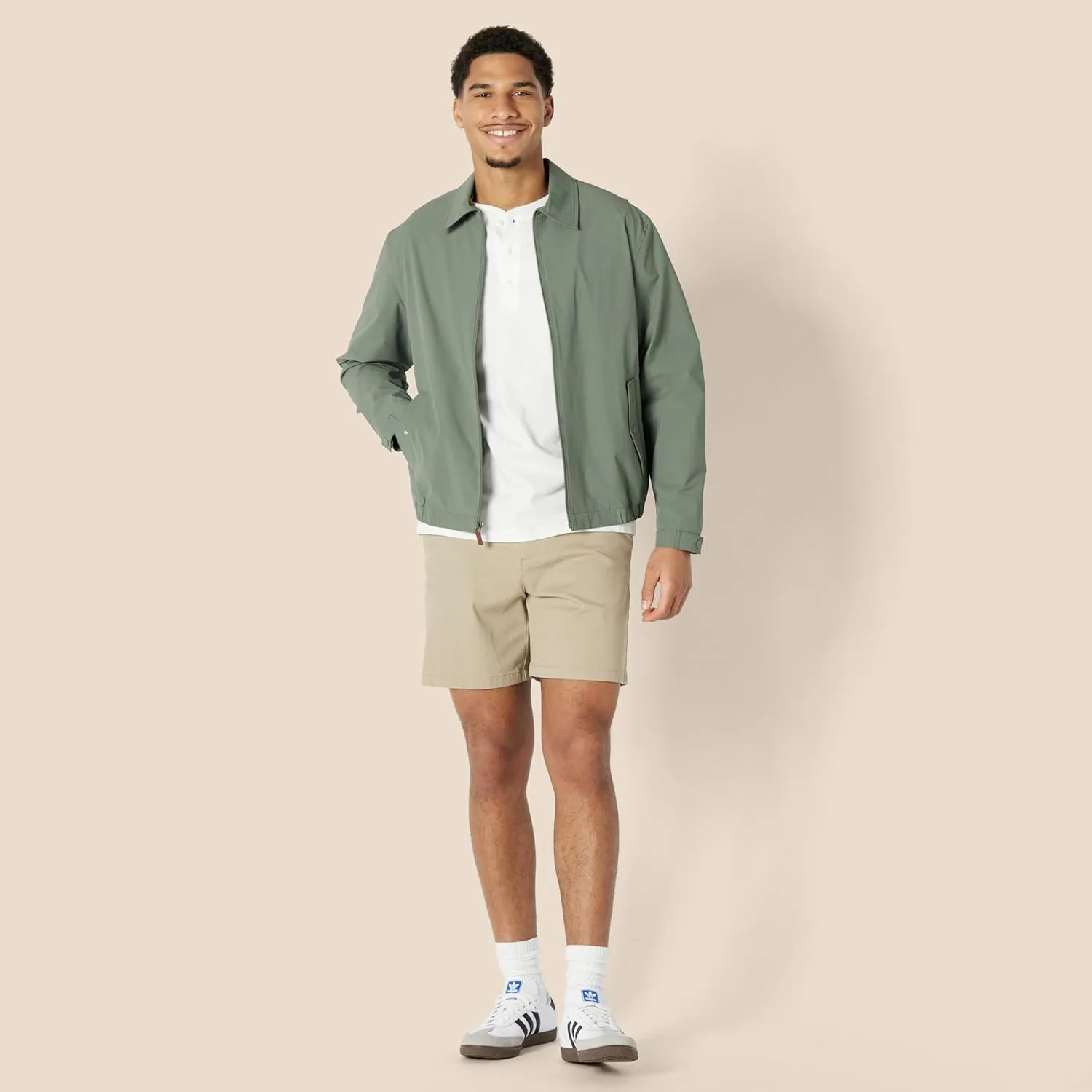 Amazon Essentials Men's Relaxed-Fit Lightweight Stretch Zip-Up Bomber Jacket