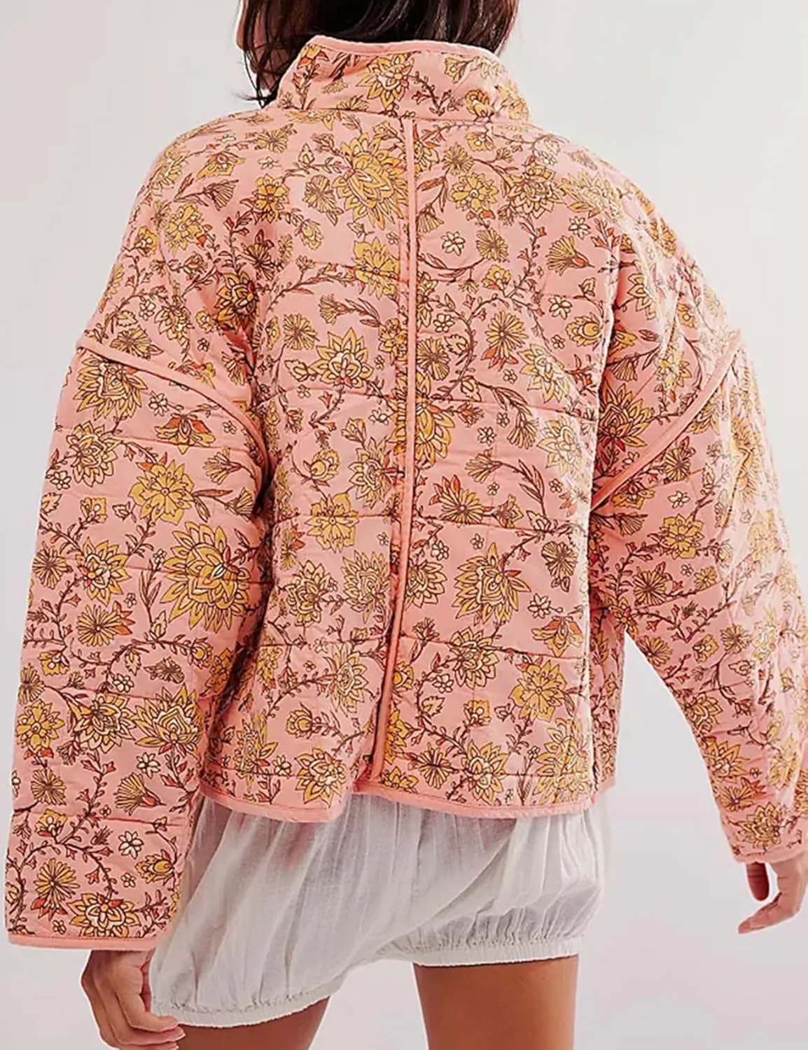 Eisctnd Women's Cropped Floral Quilted Jacket Lightweight Long Sleeve Padded Puffer Horn Button Coat
