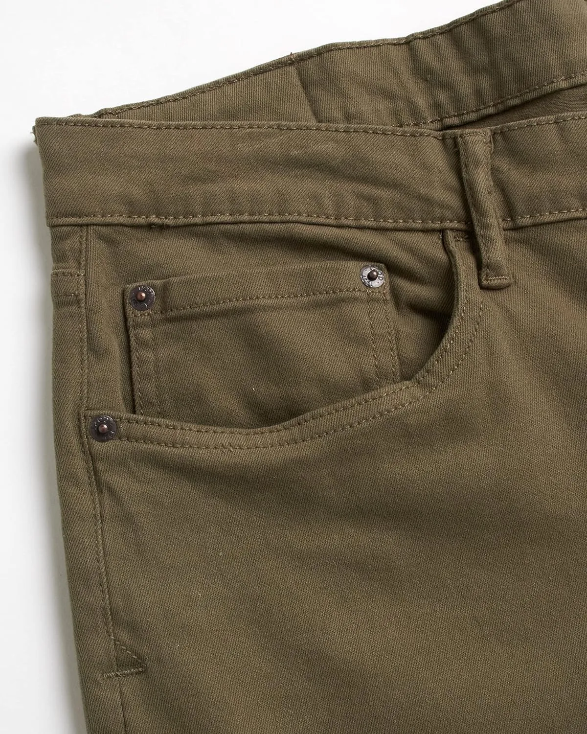 IZOD Men's Relaxed Fit Jeans - Classic 5-Pocket Comfort Stretch Denim - Straight Leg Casual Work Pants for Men
