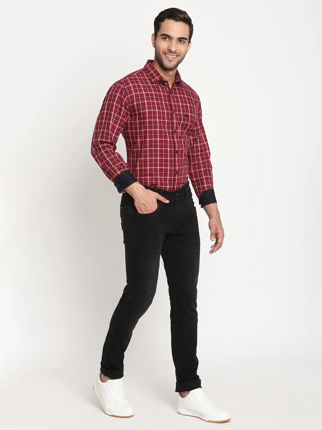 Men's Red Casual Medium Checks Full Sleeve Shirt