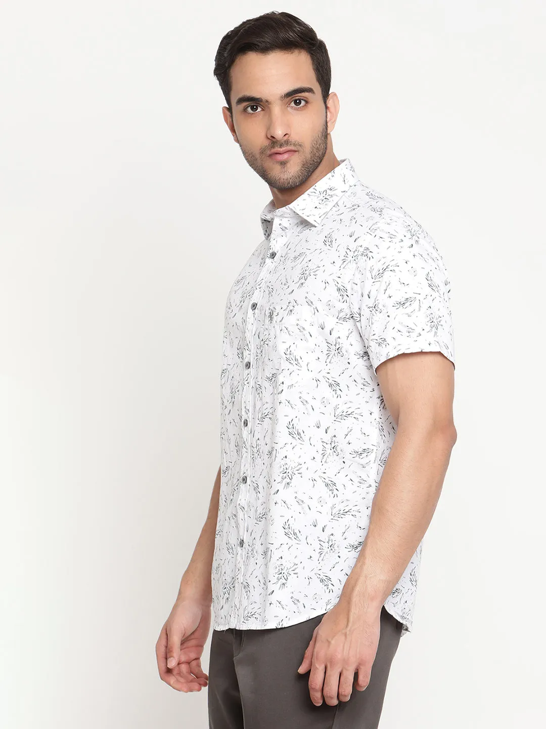 Men's White Casual Ditsy Print Half Sleeve Shirt