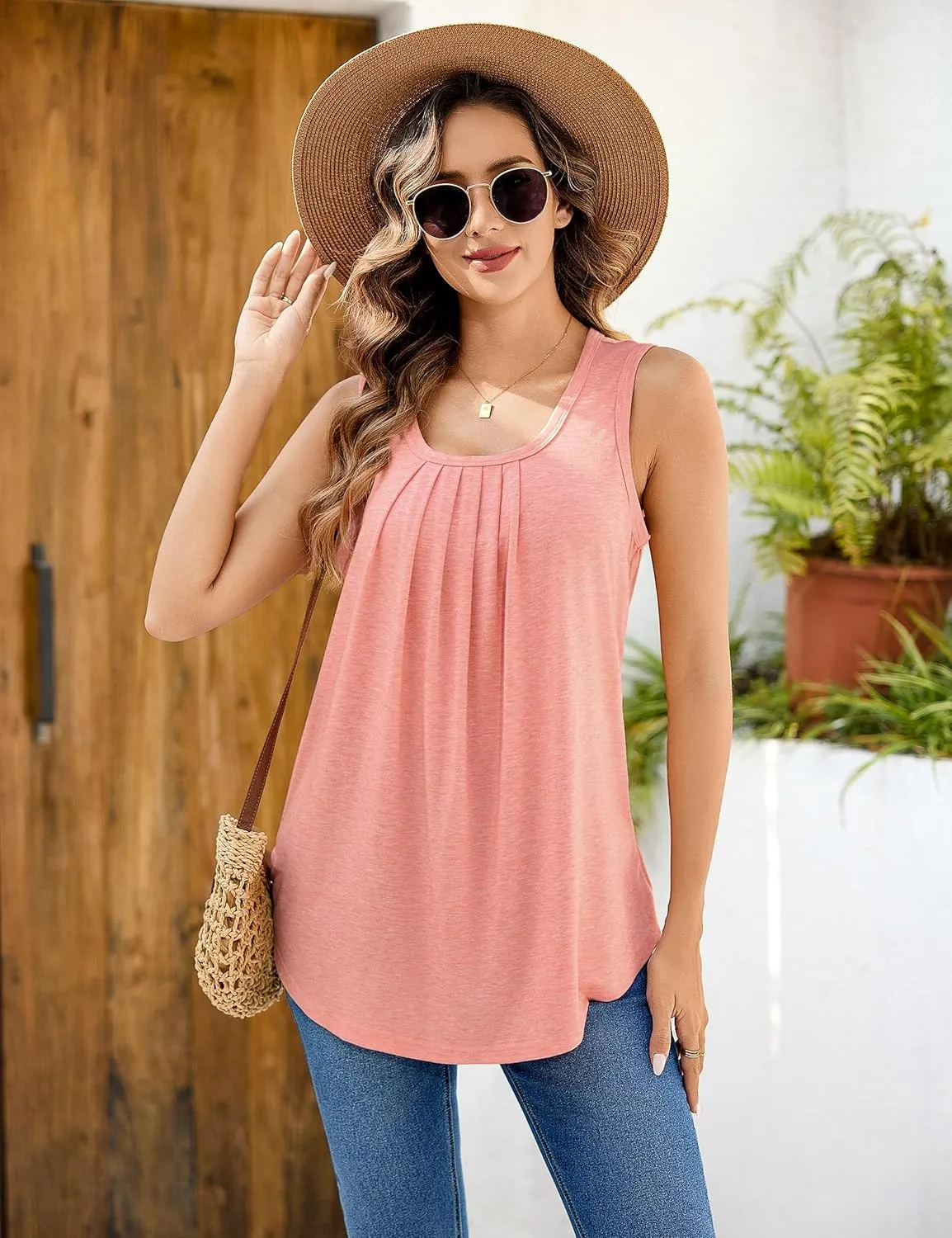 Totatuit Womens Summer Tank Tops 2025 Flowy Sleeveless Tunic Scoop Neck Loose Fit T Shirts Tee Trendy Beach Vacation Outfits
