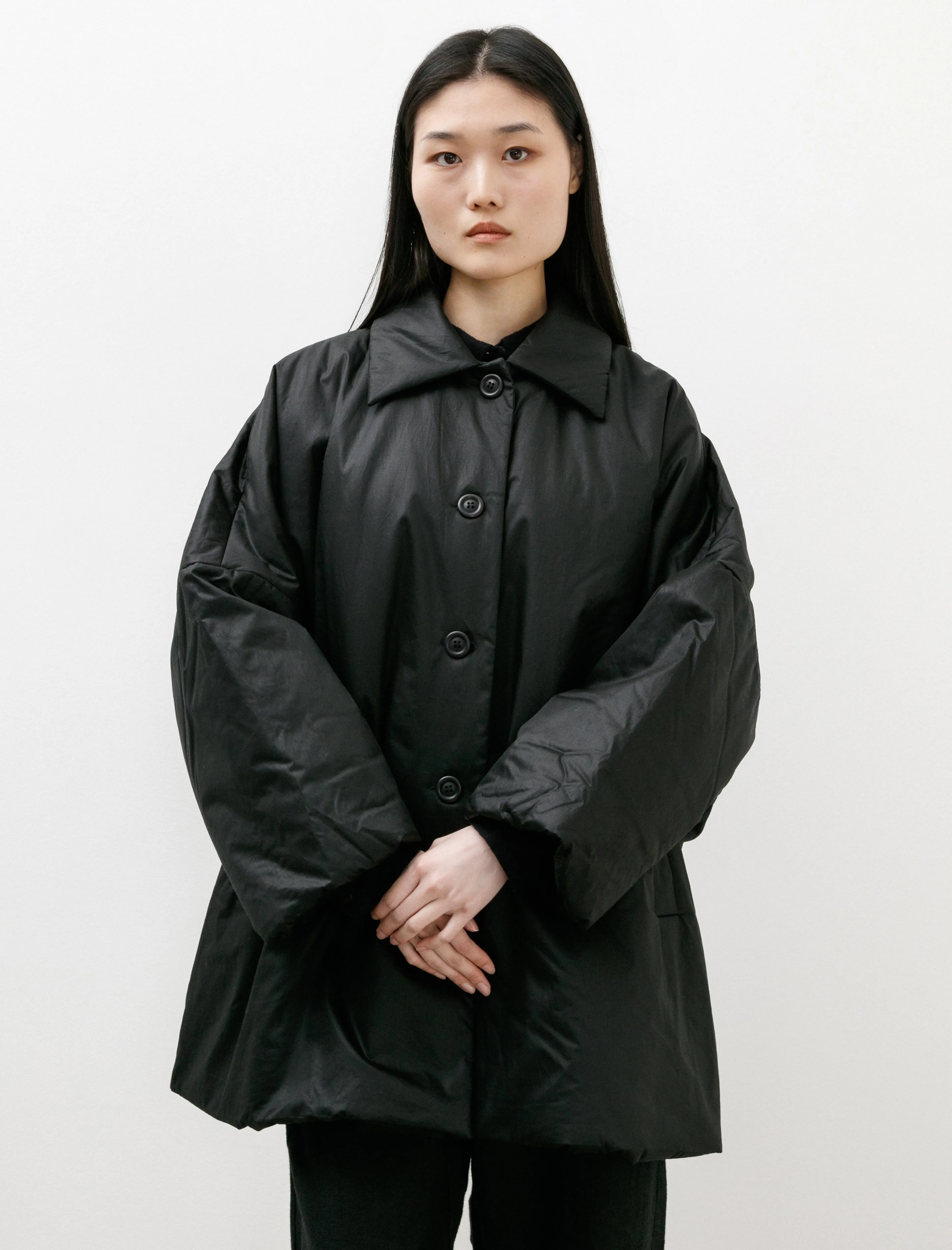 Triangle Coat Lacqed Black