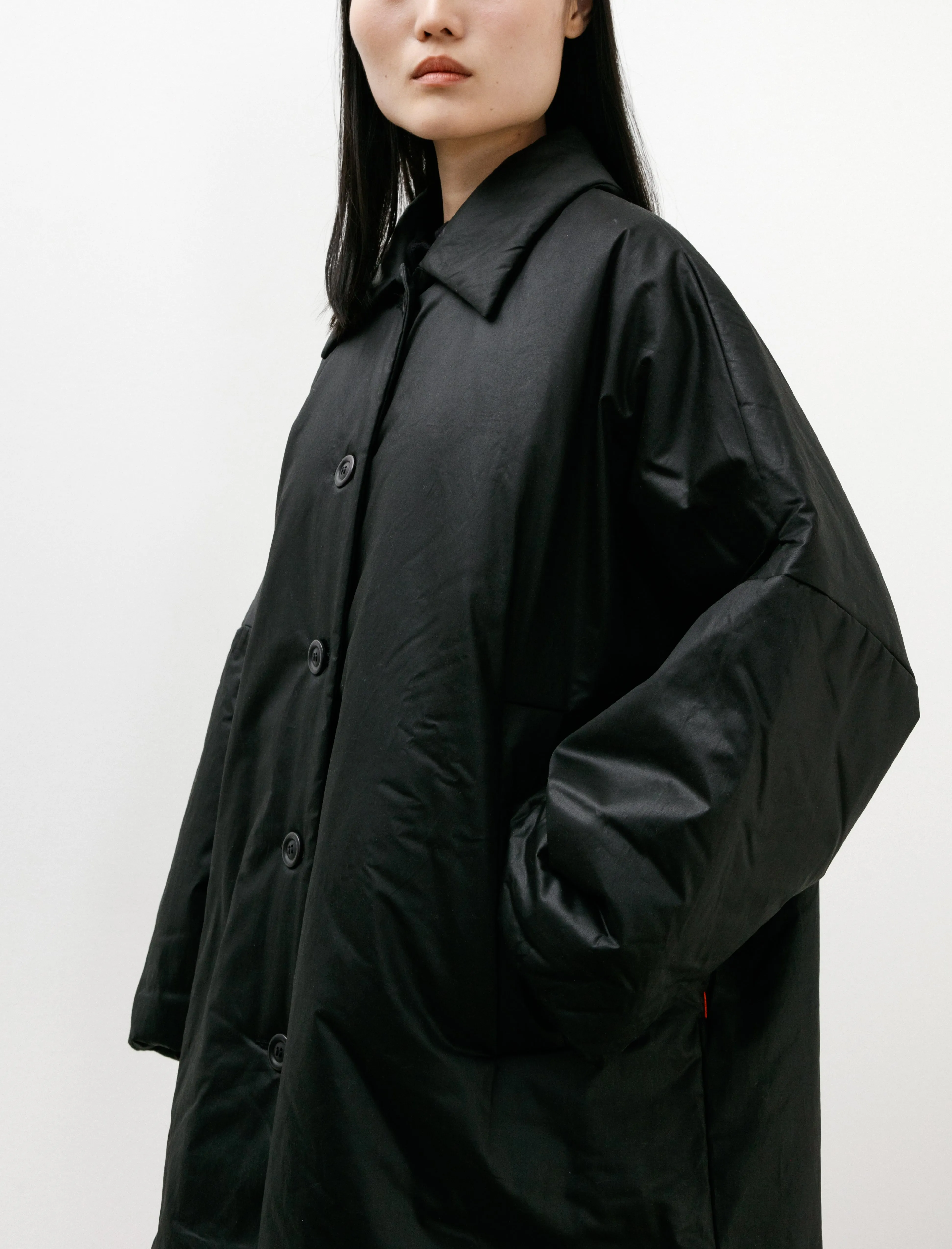 Triangle Coat Lacqed Black